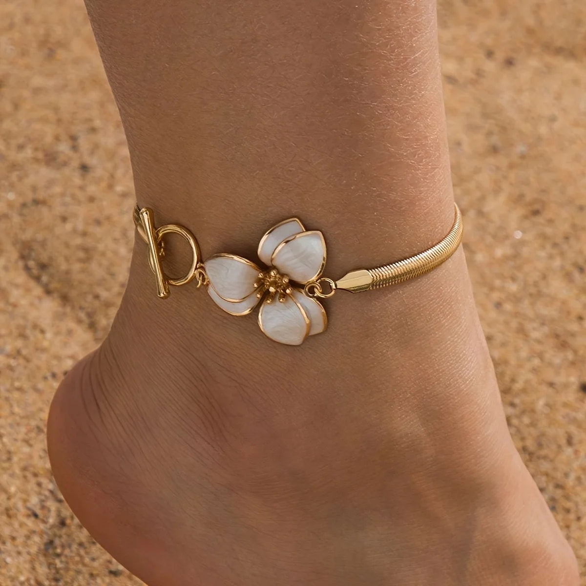 Elegant Flower Charm Anklet