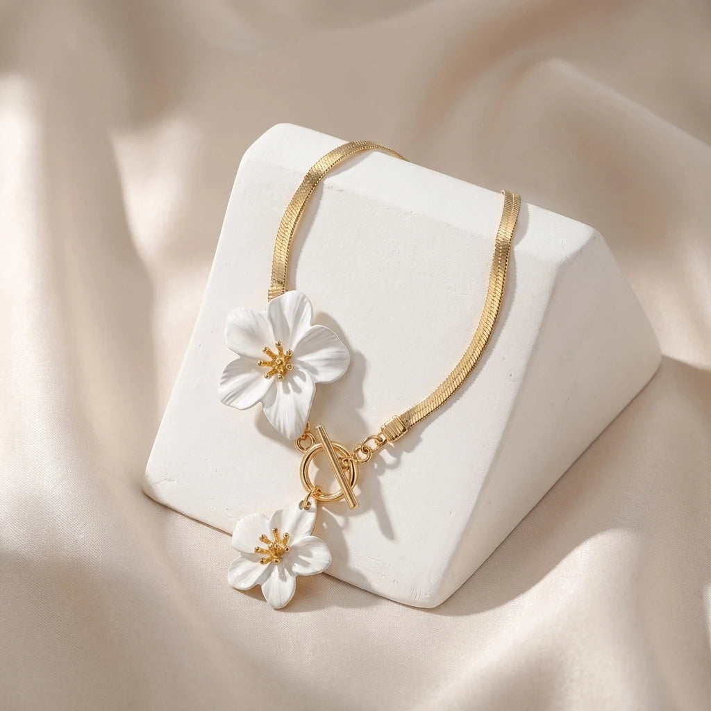 Elegant Flower Charm Anklet
